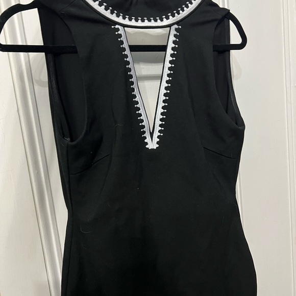 Elliatt-rapid dress in black- size small - Picture 2 of 3